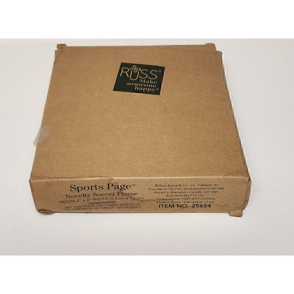 Russ 6 Inches "KICK"Picture Frame Holds 2"x 3" Photo NIB - Picture 4 of 5